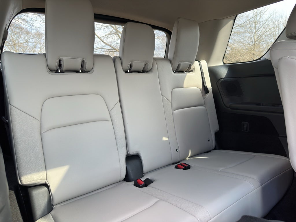 2024 Nissan Pathfinder SL FWD