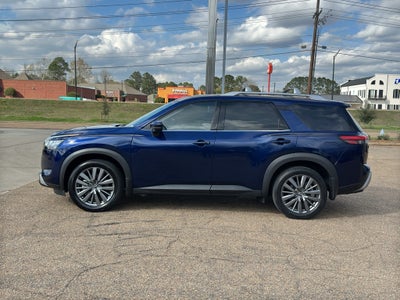 2024 Nissan Pathfinder SL FWD