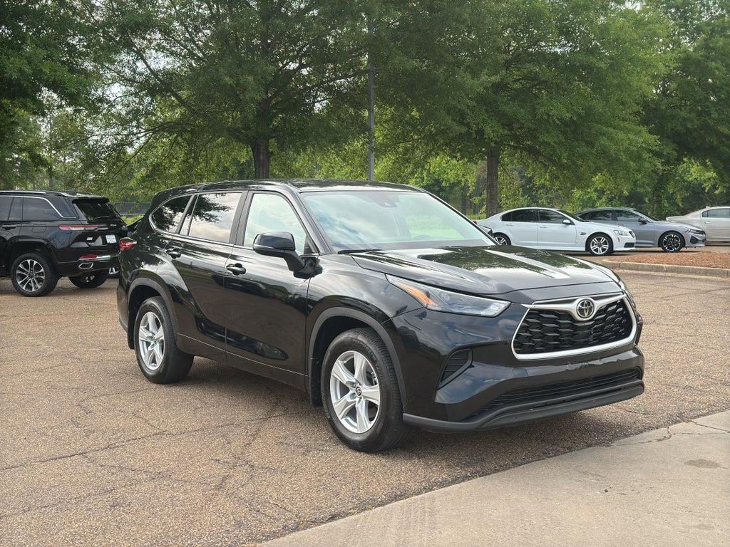 2023 Toyota Highlander L