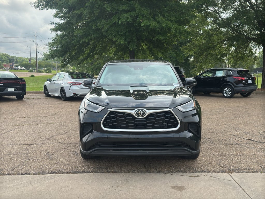 2023 Toyota Highlander L