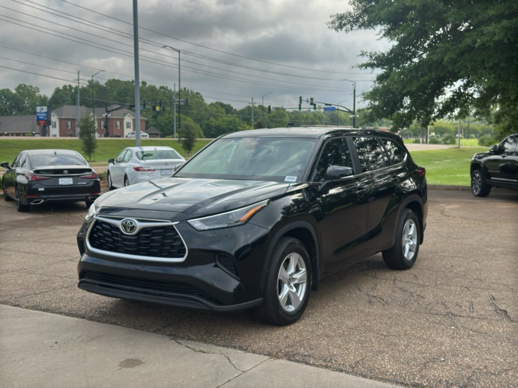 2023 Toyota Highlander L