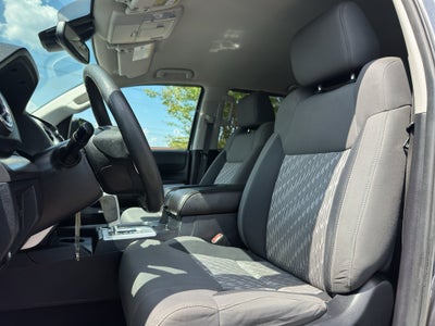 2019 Toyota Tundra SR5 5.7L V8