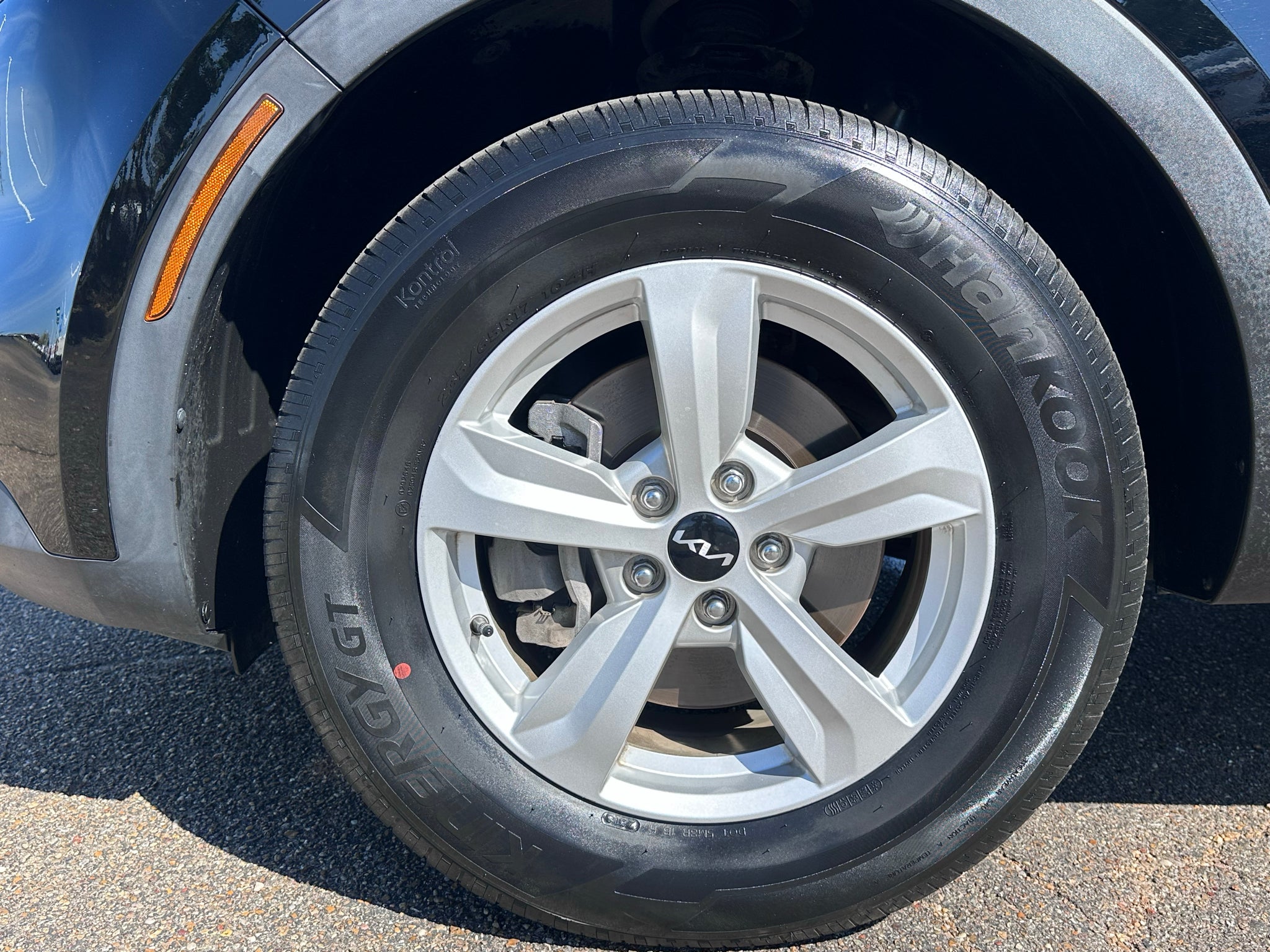 2023 Kia Sorento LX
