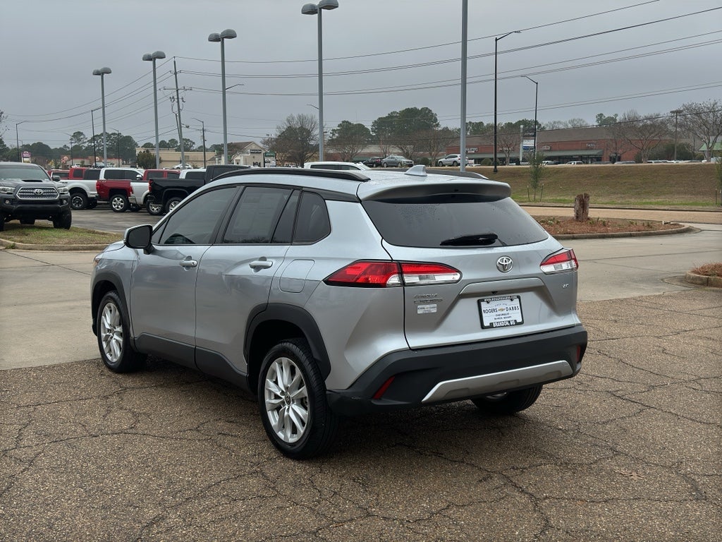 2023 Toyota Corolla Cross LE