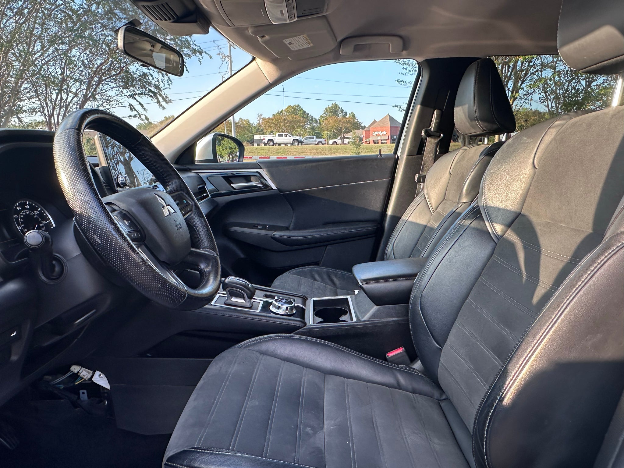 2022 Mitsubishi Outlander SE