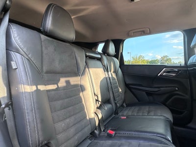 2022 Mitsubishi Outlander SE