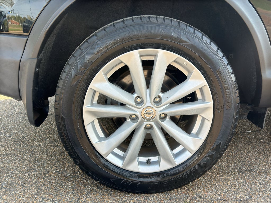 2017 Nissan Rogue Sport SV