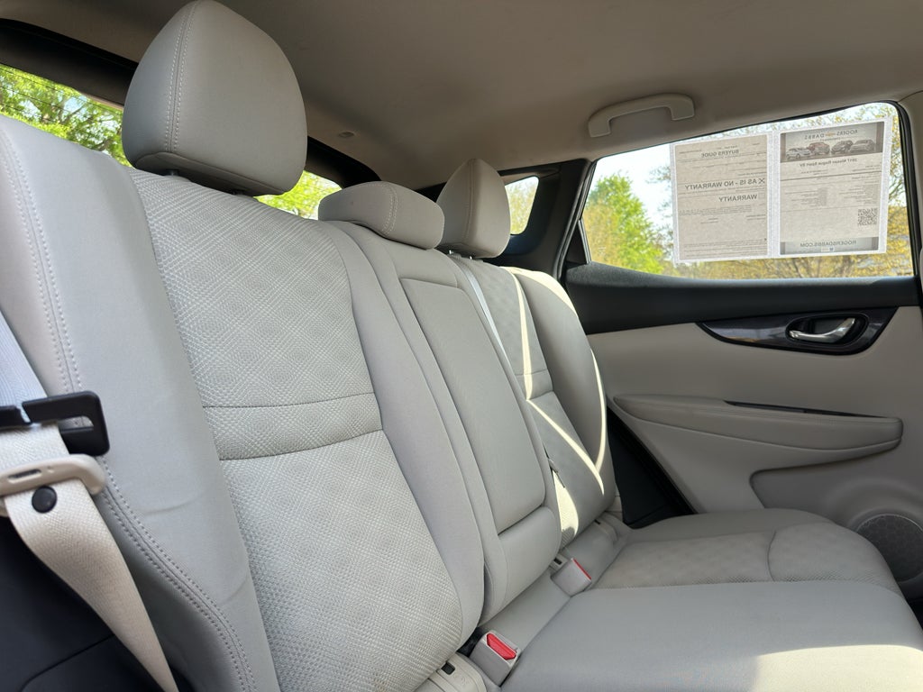 2017 Nissan Rogue Sport SV