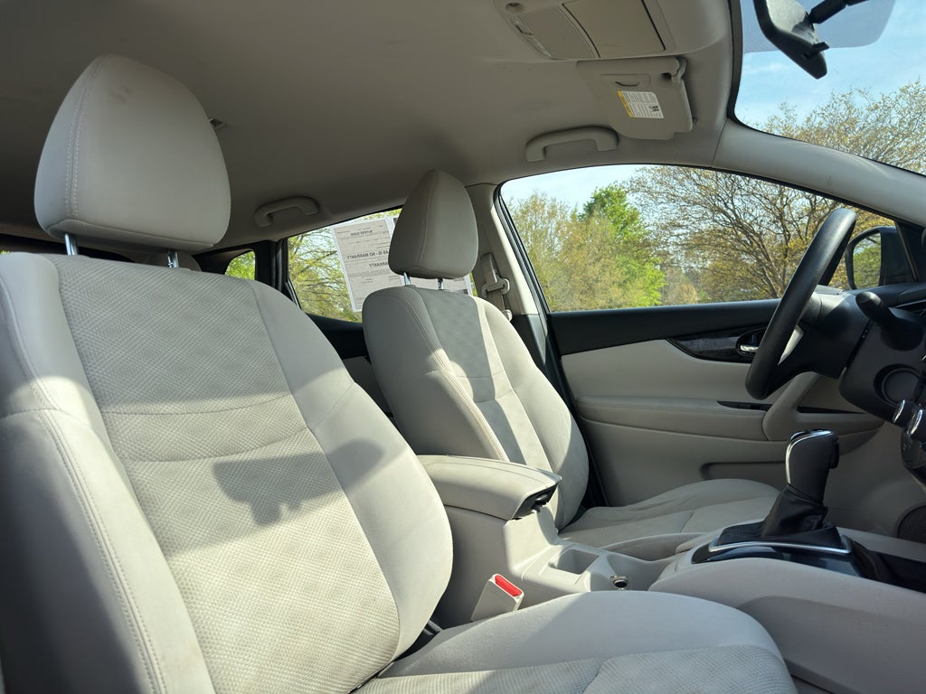 2017 Nissan Rogue Sport SV