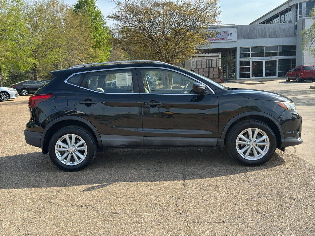 2017 Nissan Rogue Sport SV