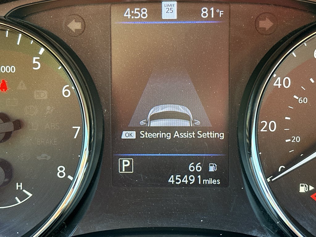 2022 Nissan Rogue Sport SL FWD Xtronic CVT