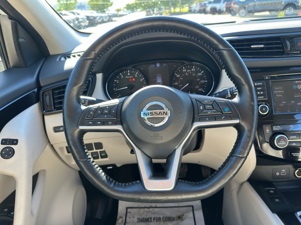2022 Nissan Rogue Sport SL FWD Xtronic CVT