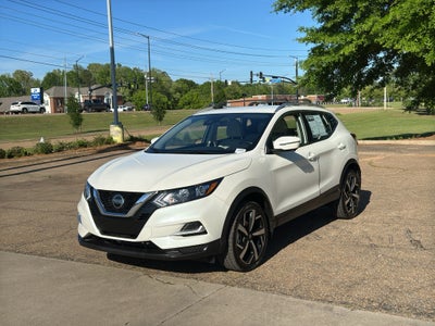 2022 Nissan Rogue Sport SL FWD Xtronic CVT