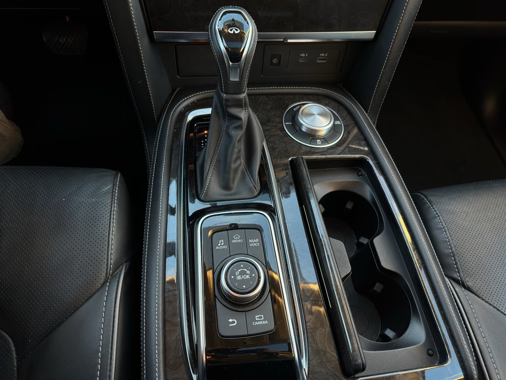 2024 INFINITI QX80 LUXE