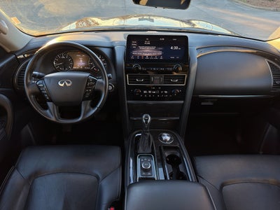 2024 INFINITI QX80 LUXE