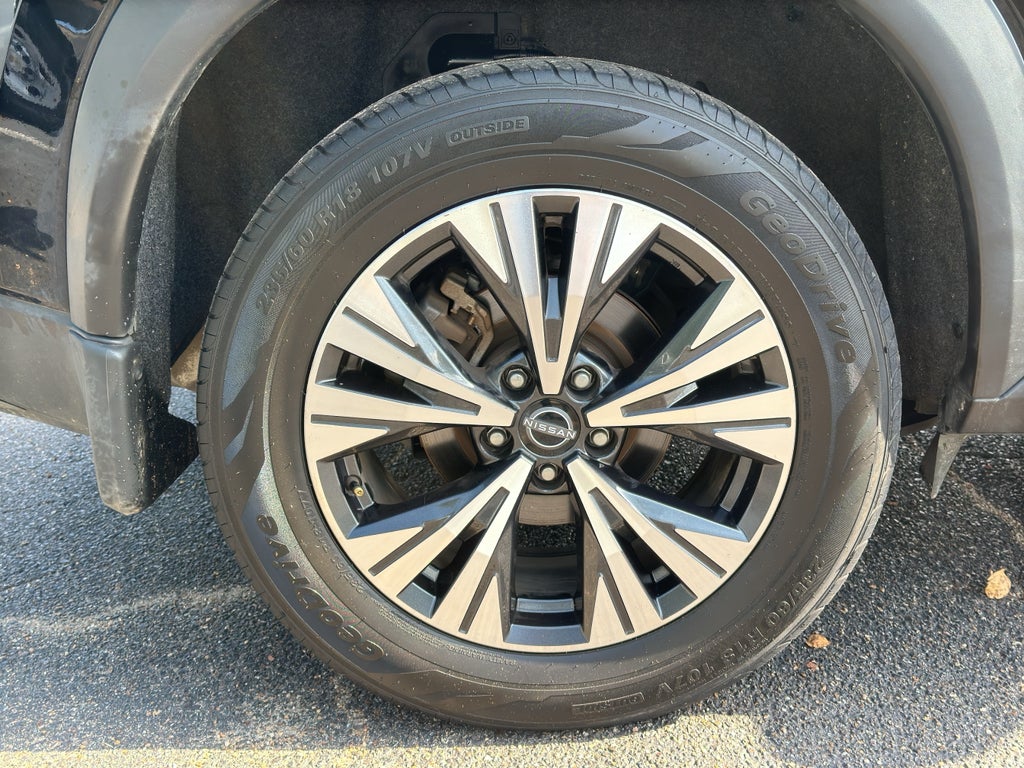 2023 Nissan Rogue SV FWD