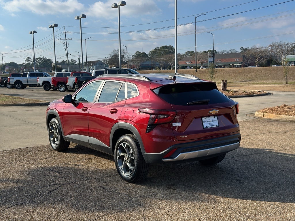 2025 Chevrolet Trax LT