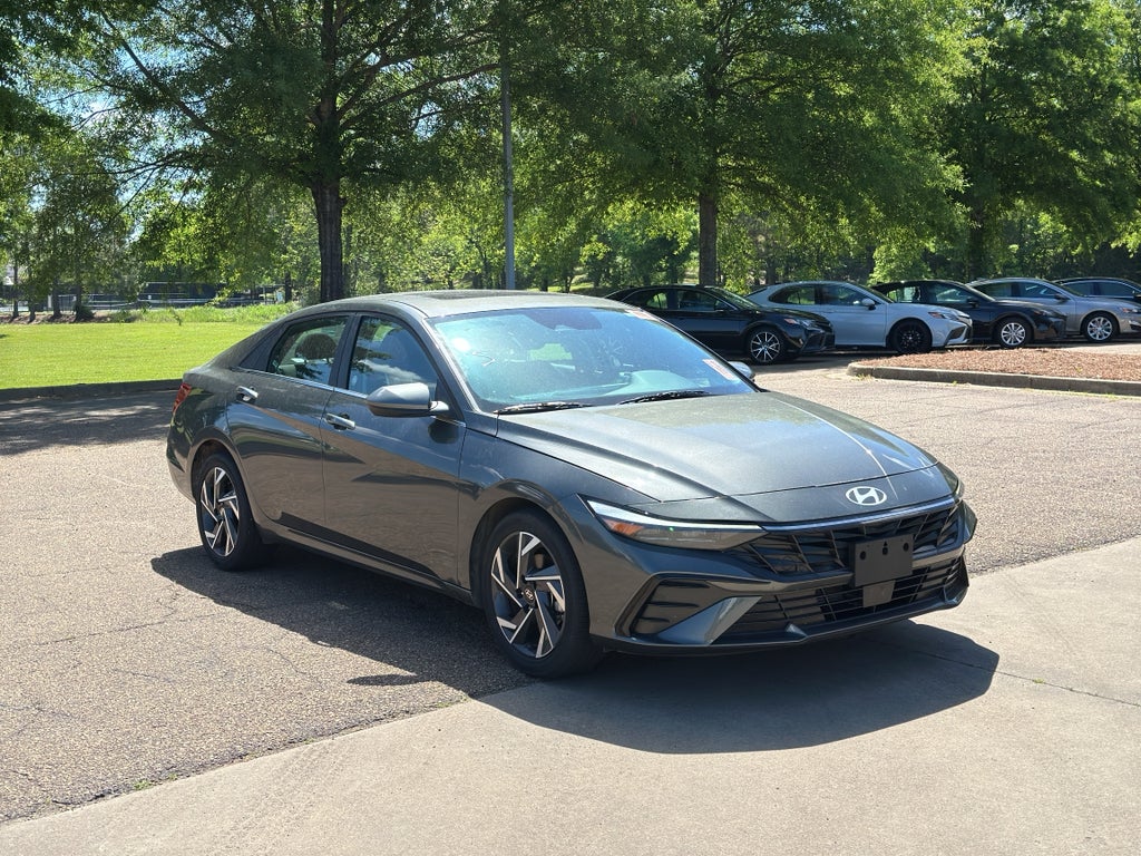 2025 Hyundai Elantra SEL Convenience